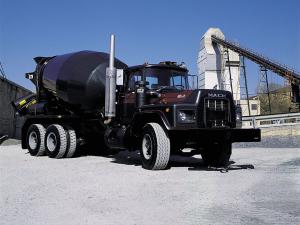 Mack RD600 Mixer 1990 года
